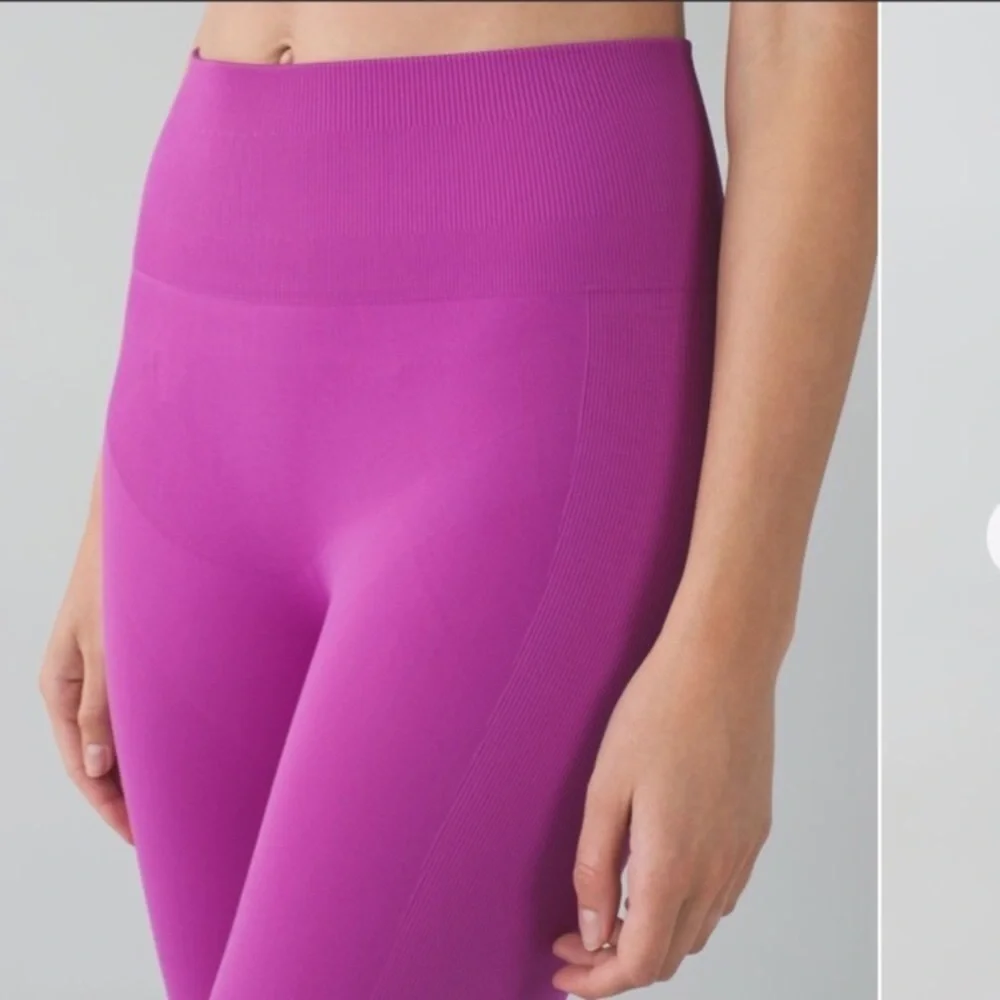 Lululemon Zone In Crop 9A.